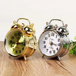 Vintage Retro Mechanical Alarm Clock with Metal Snooze