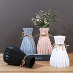 Narrow Waist Origami Striped Imitation Ceramic Plastic Vase – Creative Home Decor with Twine Bow